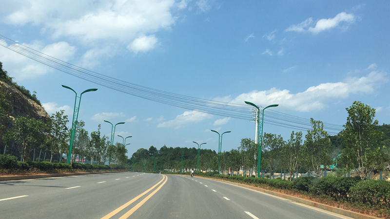 寧遠(yuǎn)縣香妃大道8米雙臂路燈